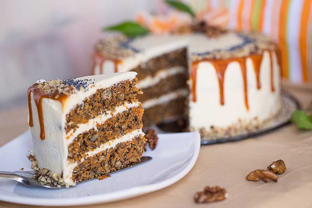 Морковно-ореховый торт: секреты приготовления