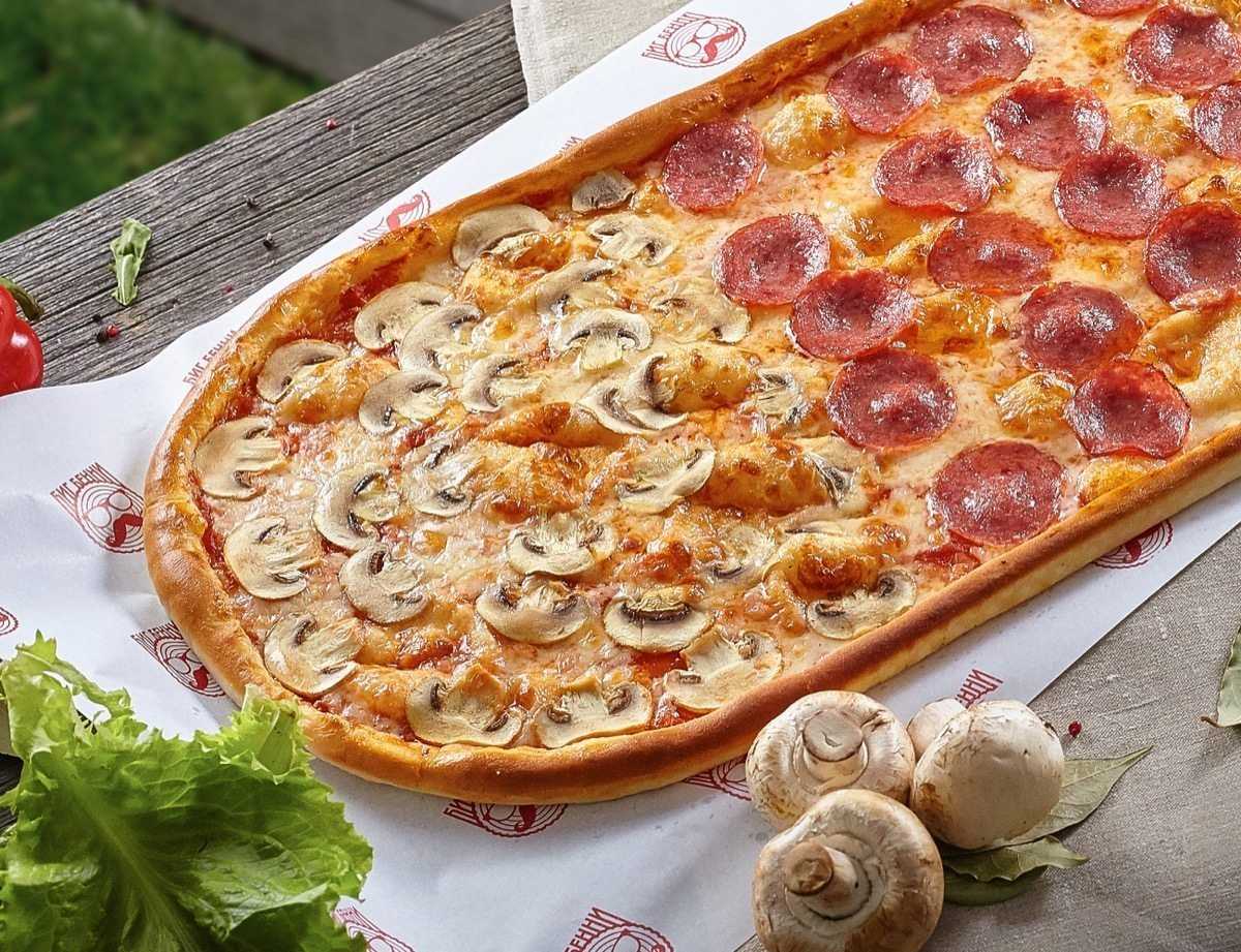 Пицца из готового слоеного теста в духовке рецепт с фото пошагово дрожжевого