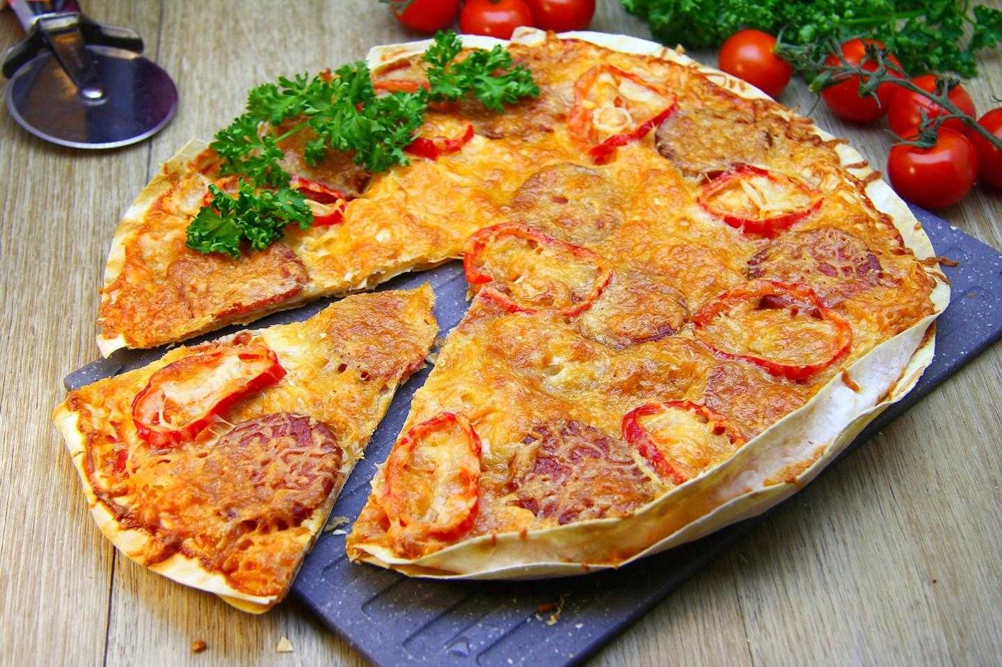 пицца рецепт приготовления в домашних условиях с колбасой и сыром фото 101