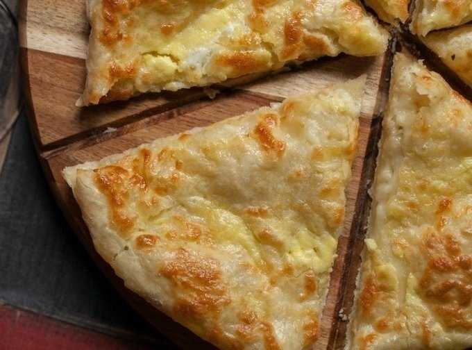 Хачапури с сыром — 8 простых и вкусных рецептов приготовления