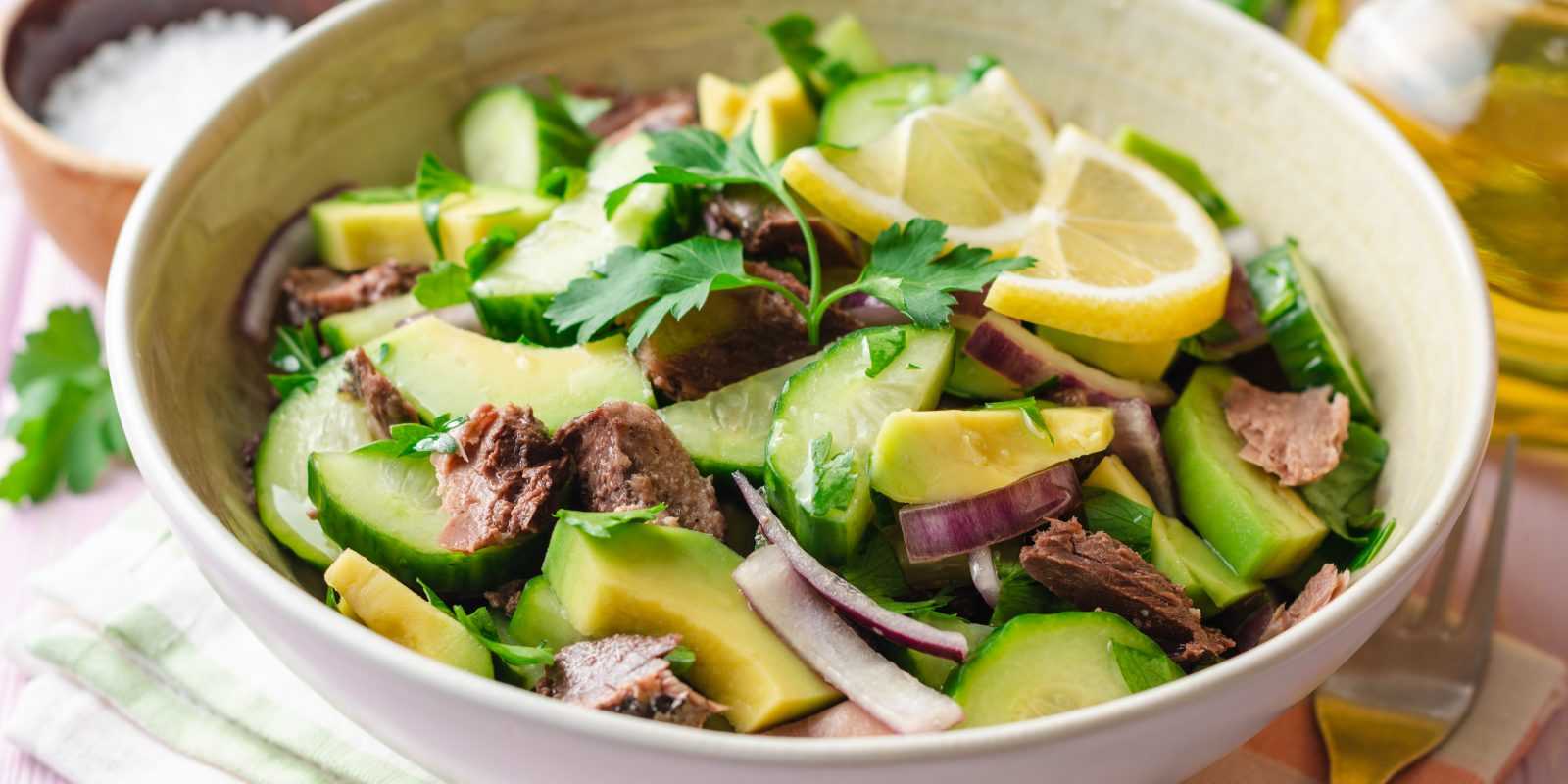 Салаты с авокадо – топ 10 очень вкусных и простых рецептов