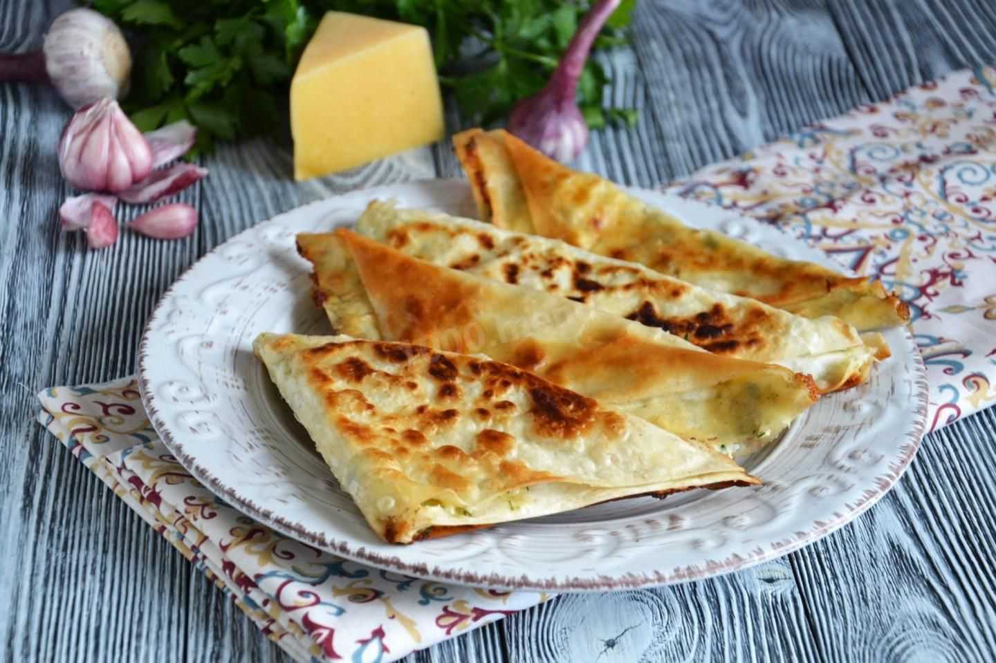 Лаваш с сыром на сковороде – 9 рецептов приготовления