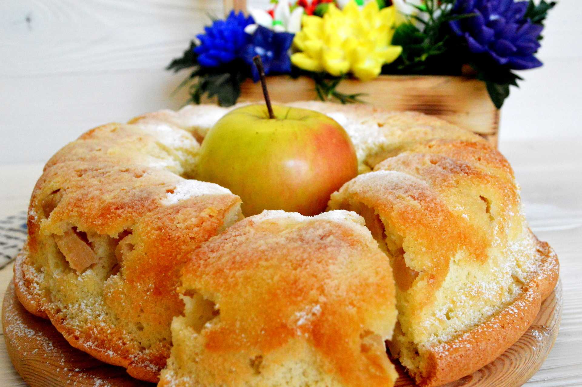 Диетическая шарлотка с яблоками: рецепты из овсянки или геркулеса и цельнозерновой муки